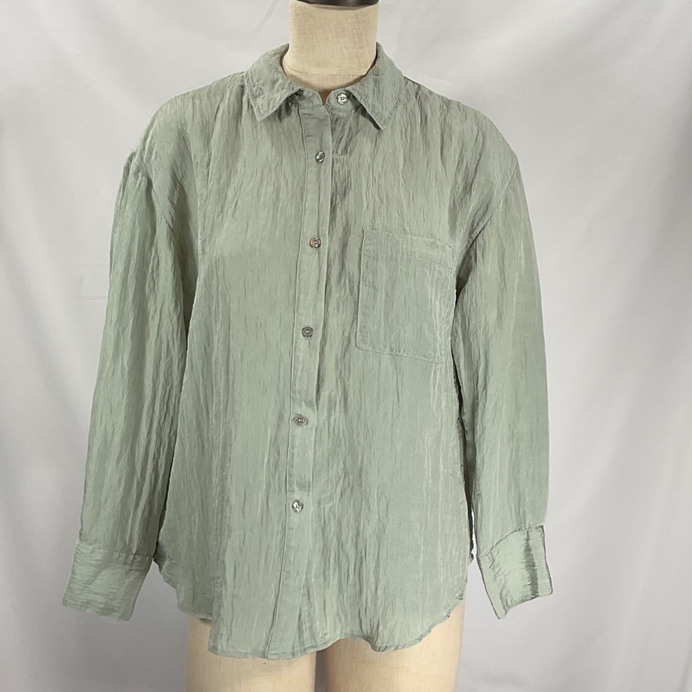 House of Harlow 1960 Light Sage Button Down Shirt EUC Size S